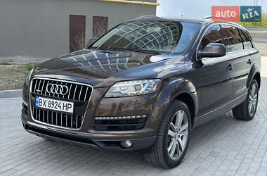 Внедорожник / Кроссовер Audi Q7 2011 в 