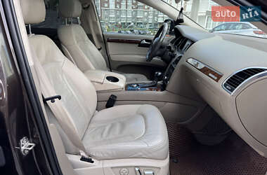 Внедорожник / Кроссовер Audi Q7 2011 в 
