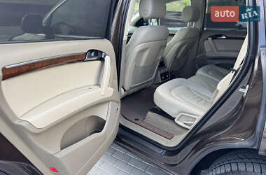 Внедорожник / Кроссовер Audi Q7 2011 в 