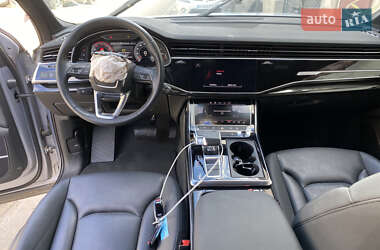 Внедорожник / Кроссовер Audi Q7 2022 в 