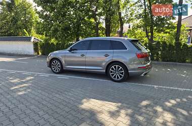 Внедорожник / Кроссовер Audi Q7 2017 в 