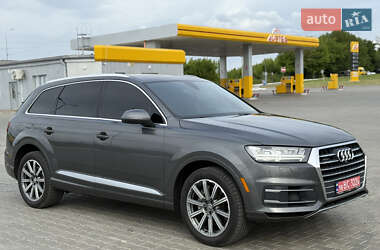 Внедорожник / Кроссовер Audi Q7 2018 в 