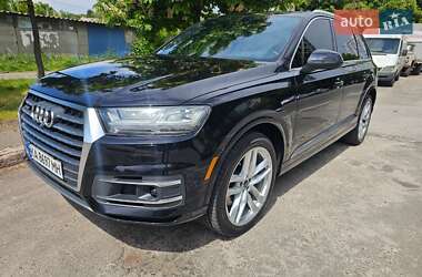 Внедорожник / Кроссовер Audi Q7 2016 в Киеве