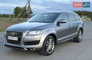 Внедорожник / Кроссовер Audi Q7 2010 в 