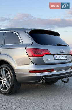 Внедорожник / Кроссовер Audi Q7 2010 в 