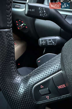 Внедорожник / Кроссовер Audi Q7 2010 в 