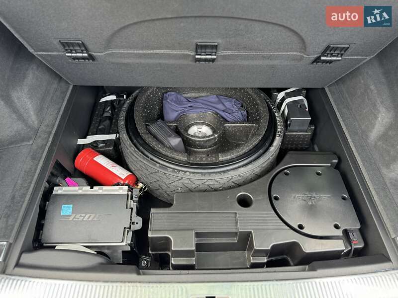 Позашляховик / Кросовер Audi Q7 2018 в Києві фото 12 Позашляховик / Кросовер Audi Q7 2018 в Києві