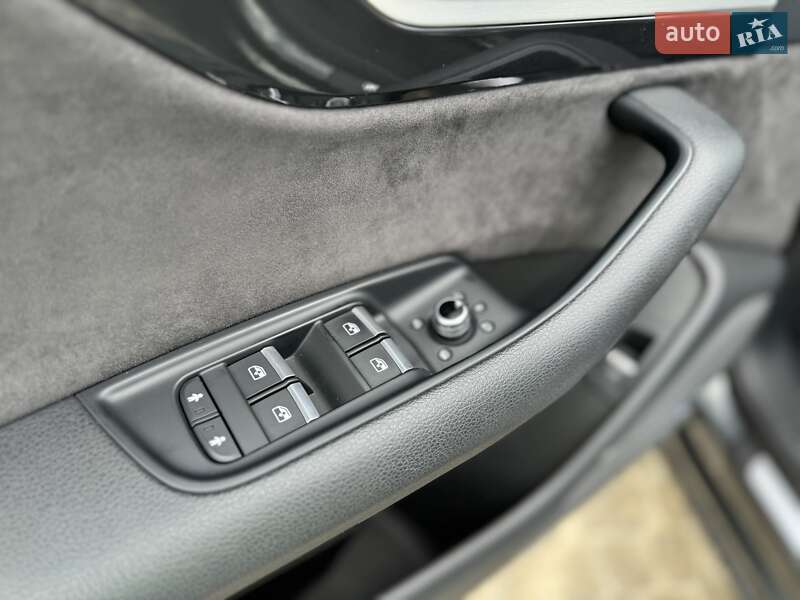 Позашляховик / Кросовер Audi Q7 2018 в Києві фото 32 Позашляховик / Кросовер Audi Q7 2018 в Києві
