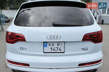Внедорожник / Кроссовер Audi Q7 2014 в 