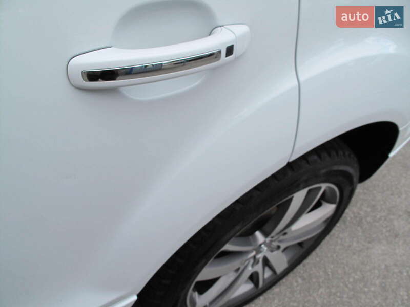 Позашляховик / Кросовер Audi Q7 2014 в Києві