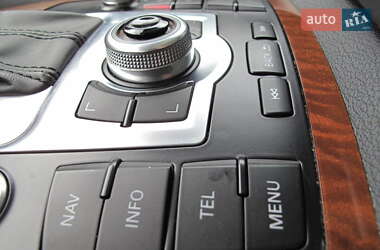 Внедорожник / Кроссовер Audi Q7 2014 в 