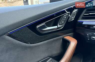 Позашляховик / Кросовер Audi Q7 2019 в 