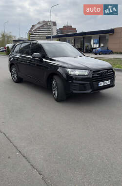 Внедорожник / Кроссовер Audi Q7 2019 в 