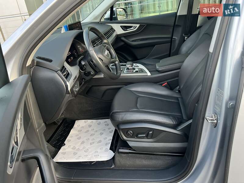 Внедорожник / Кроссовер Audi Q7 2018 в Киеве