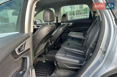 Внедорожник / Кроссовер Audi Q7 2018 в 