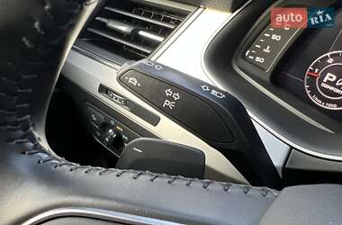 Внедорожник / Кроссовер Audi Q7 2018 в 