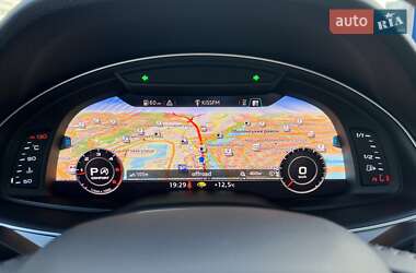 Внедорожник / Кроссовер Audi Q7 2018 в 