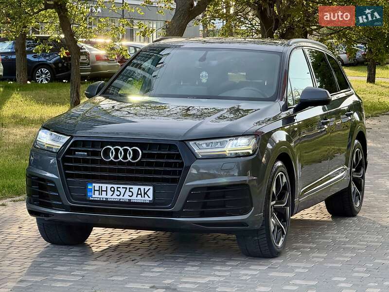 Позашляховик / Кросовер Audi Q7 2018 в Одесі
