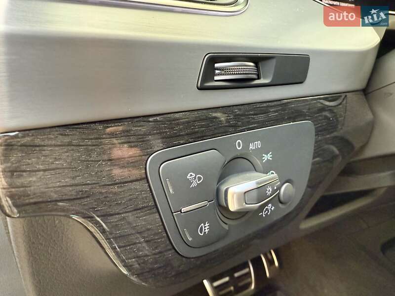 Позашляховик / Кросовер Audi Q7 2018 в Одесі