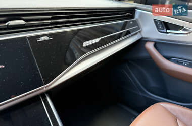 Внедорожник / Кроссовер Audi Q7 2022 в 