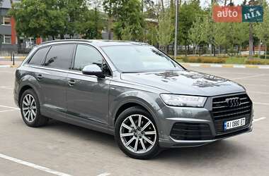Внедорожник / Кроссовер Audi Q7 2018 в 