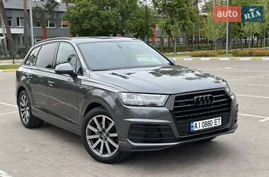 Внедорожник / Кроссовер Audi Q7 2018 в 