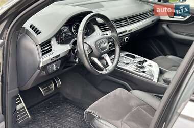 Внедорожник / Кроссовер Audi Q7 2018 в 