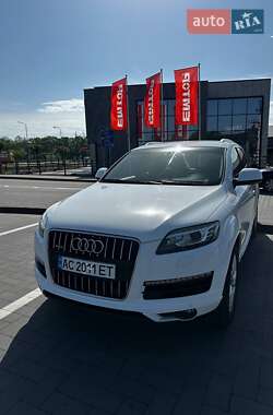 Внедорожник / Кроссовер Audi Q7 2011 в 