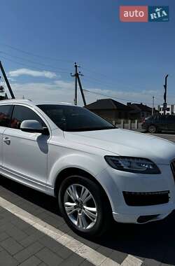 Внедорожник / Кроссовер Audi Q7 2011 в 