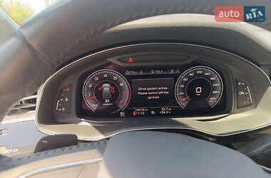 Позашляховик / Кросовер Audi Q7 2020 в 