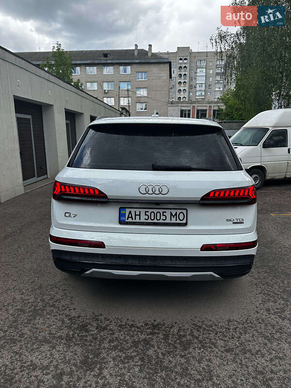 Внедорожник / Кроссовер Audi Q7 2020 в Житомире