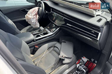Внедорожник / Кроссовер Audi Q7 2021 в 