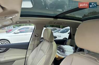 Внедорожник / Кроссовер Audi Q7 2016 в 