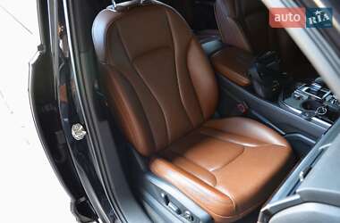 Внедорожник / Кроссовер Audi Q7 2016 в 