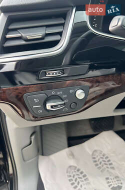 Позашляховик / Кросовер Audi Q7 2018 в 