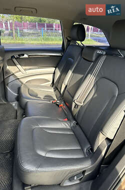 Внедорожник / Кроссовер Audi Q7 2013 в 