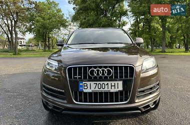 Внедорожник / Кроссовер Audi Q7 2013 в 