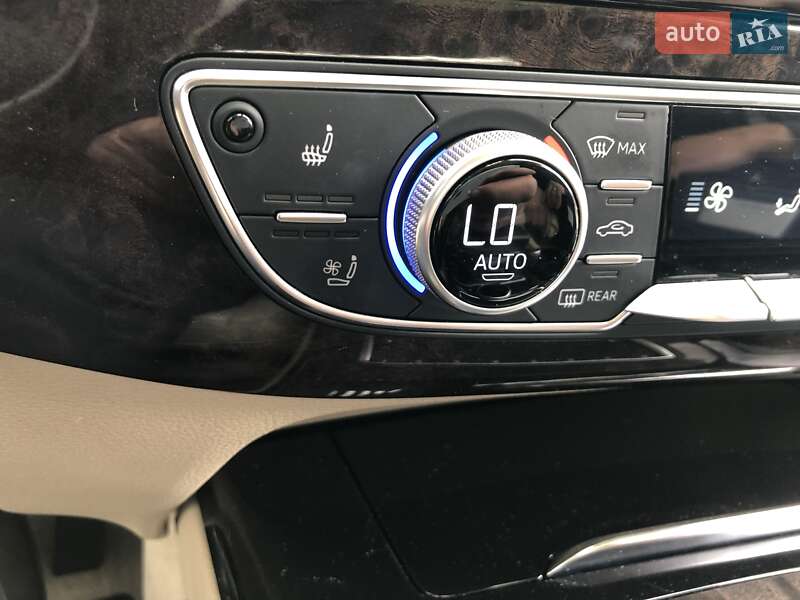 Внедорожник / Кроссовер Audi Q7 2018 в Киеве