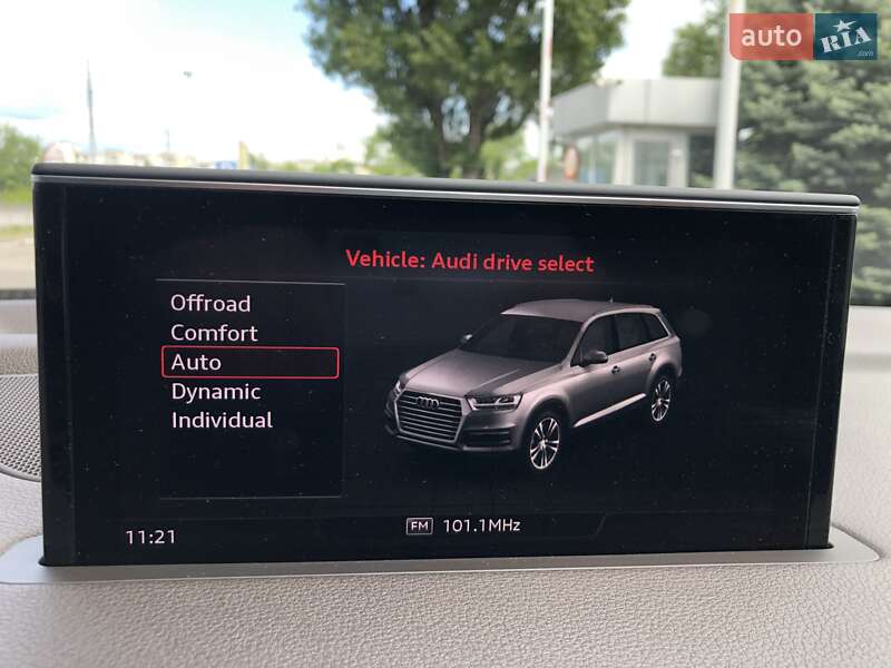 Внедорожник / Кроссовер Audi Q7 2018 в Киеве