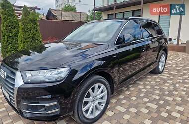 Внедорожник / Кроссовер Audi Q7 2017 в 