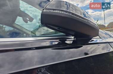 Внедорожник / Кроссовер Audi Q7 2017 в 
