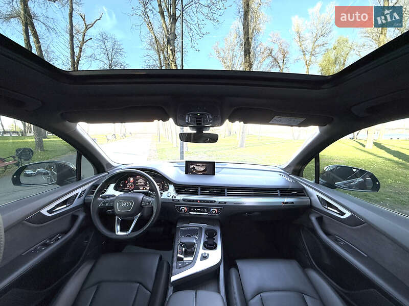 Внедорожник / Кроссовер Audi Q7 2017 в Киеве