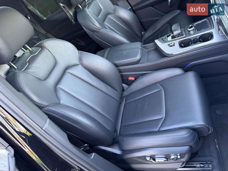 Внедорожник / Кроссовер Audi Q7 2017 в Киеве