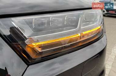 Внедорожник / Кроссовер Audi Q7 2016 в 