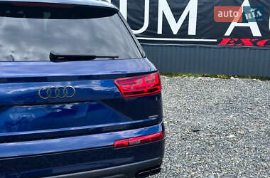 Внедорожник / Кроссовер Audi Q7 2019 в 