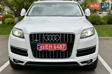 Внедорожник / Кроссовер Audi Q7 2011 в 