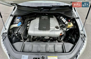 Внедорожник / Кроссовер Audi Q7 2011 в 