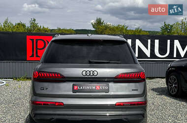 Внедорожник / Кроссовер Audi Q7 2020 в 