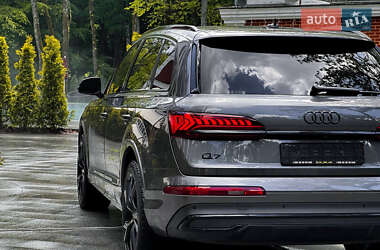Внедорожник / Кроссовер Audi Q7 2020 в 