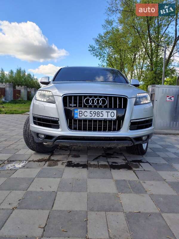 Внедорожник / Кроссовер Audi Q7 2010 в Самборе